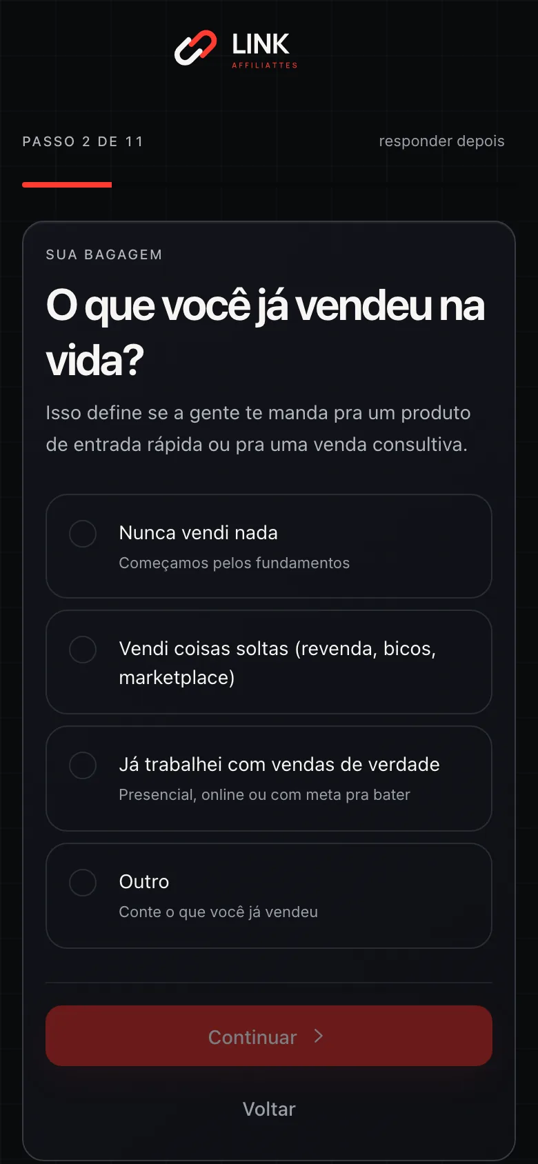 Diagnóstico comercial no celular, passo 2 de 11: O que você já vendeu na vida?, com quatro opções de resposta